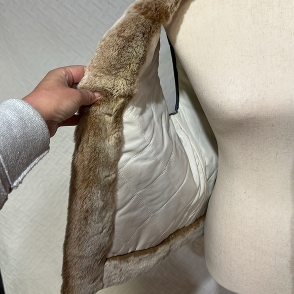 Custom Rabbit Fur Lined Jean Jacket XL Pit To Pit 21” Shoulder To Waist 24 1/2” - Picture 3 of 8